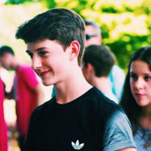 Meet your Posher, Kirk - Picture 1 of 1